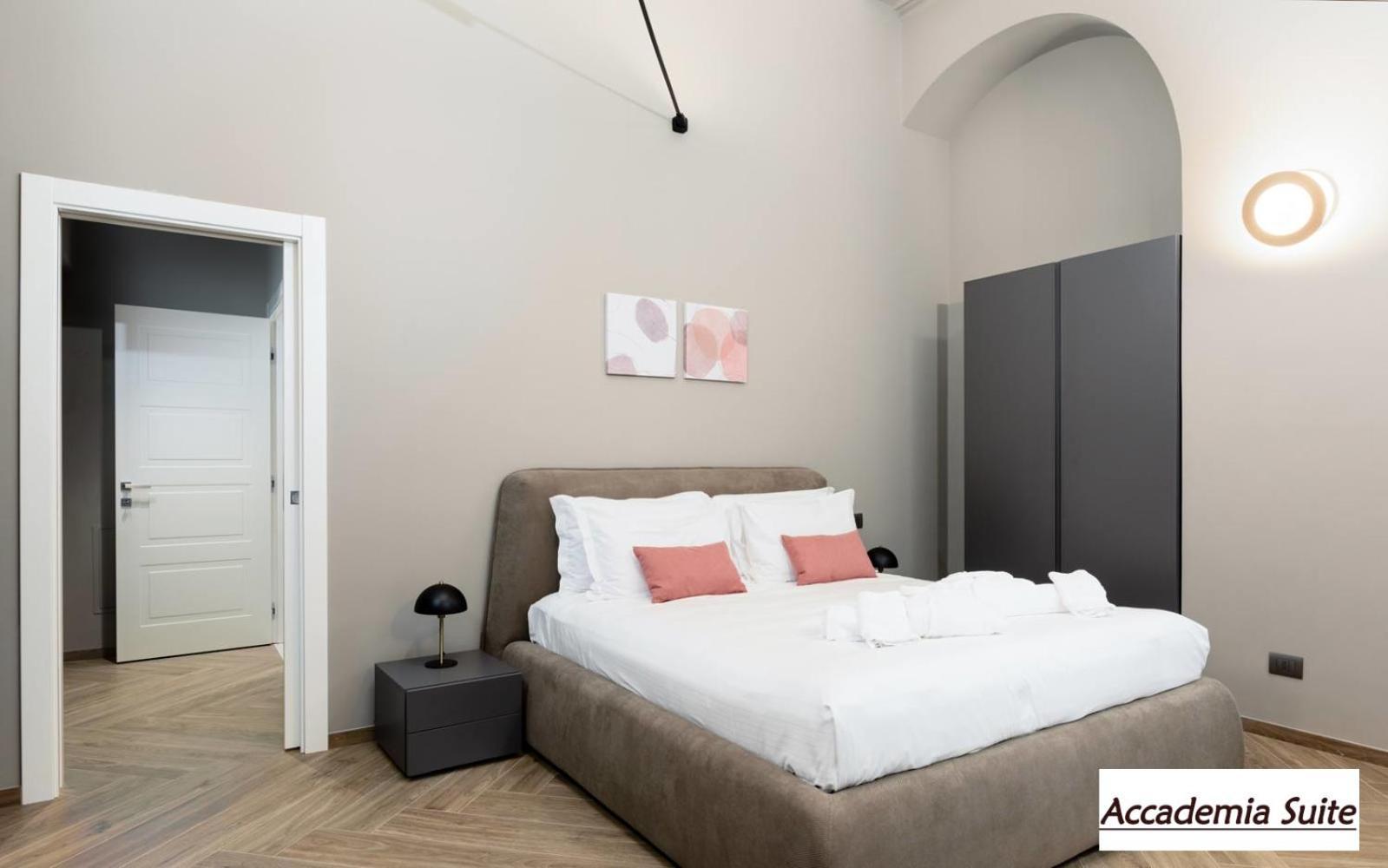 Q71 Timeless Suites Турин Экстерьер фото
